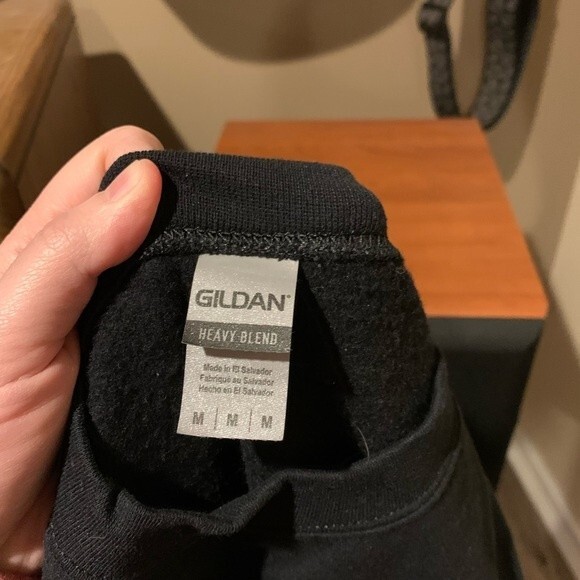 Snoopy Christmas sweatshirt size medium - Picture 5 of 5